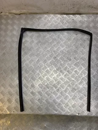 6815133080 Уплотнитель стекла Toyota Camry XV30 Арт 2-658042, вид 5
