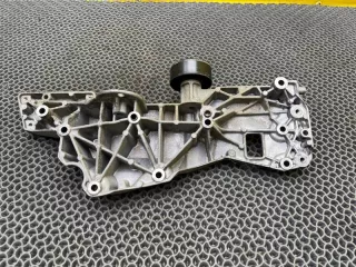 LR002827 Кронштейн генератора Land Rover Freelander 2 Арт 2-665868, вид 16