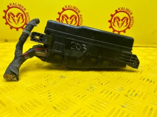 LE44-67-010C Блок предохранителей Mazda MPV 2 Арт 2-666894, вид 2
