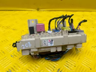 82641-05030 Блок предохранителей Toyota Avensis 2 Арт 2-668765, вид 1