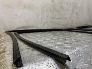 6815133080 Уплотнитель стекла Toyota Camry XV30 Арт 2-681004, вид 4