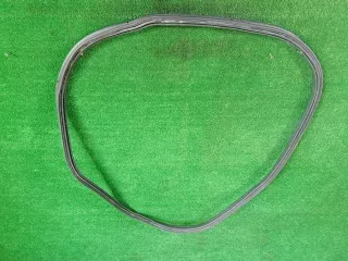8H0827705A Уплотнитель резинка Audi A4 B7 Арт 2-682532, вид 3