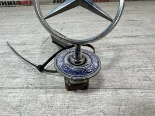 A2028800186 Эмблема Mercedes C W203 Арт 2-694907, вид 3