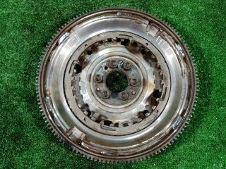 036105266C Маховик двухмассовый Volkswagen Golf 5 Арт 2-701334, вид 1