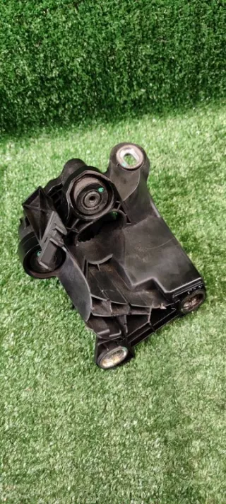 A2124300410 Кронштейн блока abs Mercedes CLS C218 Арт 2-703015, вид 1