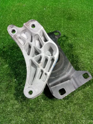 1682477 Подушка крепления двигателя Ford Kuga 1 2.5л Арт 2-705088, вид 2
