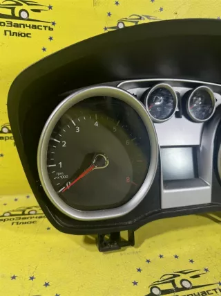 8V4T-10849-FH Щиток приборов (приборная панель) Ford Focus 1 Арт 2-717345, вид 2