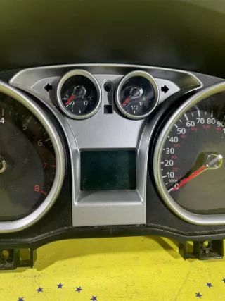 8V4T-10849-FH Щиток приборов (приборная панель) Ford Focus 1 Арт 2-717345, вид 3