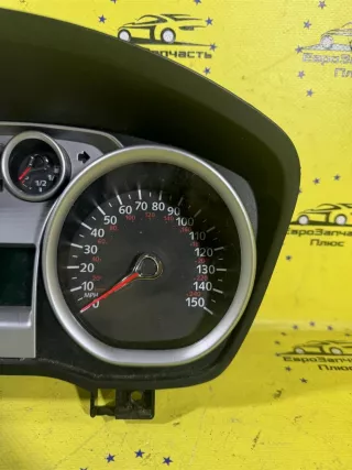 8V4T-10849-FH Щиток приборов (приборная панель) Ford Focus 1 Арт 2-717345, вид 4