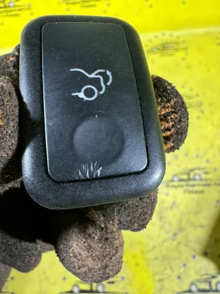 A2048707051 Кнопка открытия багажника Mercedes C W204 Арт 2-717437, вид 2