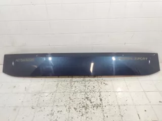 5817a263zz Накладка двери (крышки) багажника Mitsubishi Pajero 4 restailing 2 Арт 2-723068, вид 1