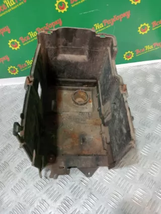BP4K-56-040M Площадка полка акб Mazda 3 BK 2.0л Арт 2-736924, вид 2