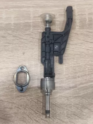 13538656548 Форсунка BMW 5 G30/G31 Арт 2-758238, вид 2