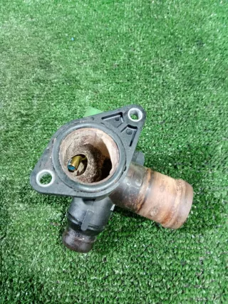 06B121132D Фланец (тройник) системы охлаждения Audi A4 B7 Арт 2-762737, вид 4
