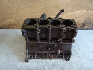 058100103JX Блок цилиндров Volkswagen Passat B5 Арт 2-771900, вид 1