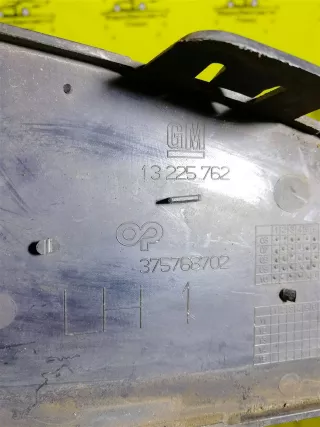 13225762 Заглушка (решетка) в бампер Opel Astra G Арт 2-773921, вид 5