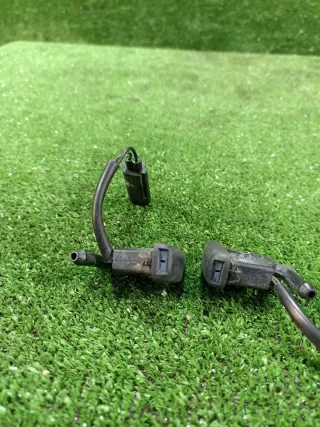 61667110851 Форсунка стеклоомывателя BMW X3 E83 Арт 2-803307, вид 2