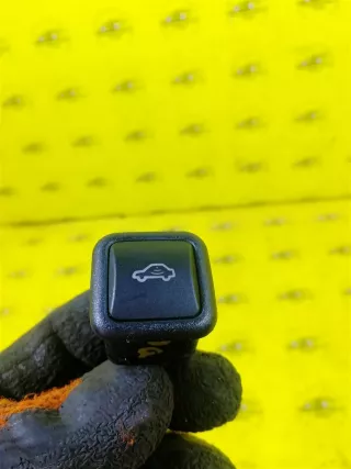 5J0962109 Кнопка сигнализации Skoda Fabia 1 Арт 2-812335, вид 2