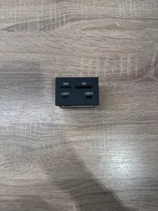 95B035736A Блок usb Porsche Macan Арт 2-819132, вид 1