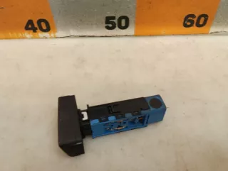 937002G000K2 Кнопка подогрева сидений Kia Magentis MG Арт 2-824779, вид 3
