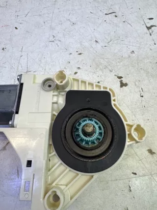 8K0959802C Моторчик стеклоподъемника Audi A1 Арт 2-825765, вид 2