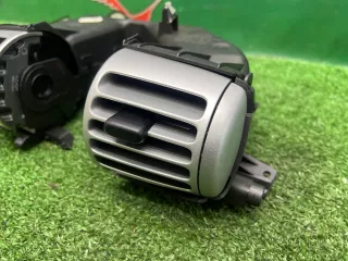 A4518300354 Дефлектор салона центральный Smart Fortwo 2 Арт 2-838054, вид 4