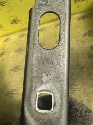 8k0823302 Петля капота Audi A4 B5 Арт 2-840238, вид 3