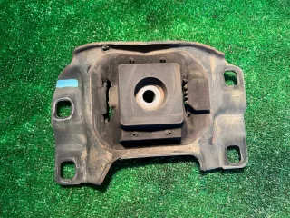 B38M39070A Подушка крепления двигателя Mazda 3 BL Арт 2-842742, вид 1