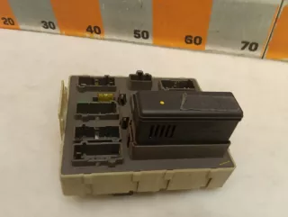 98AG14A073LC Блок предохранителей Ford Focus 1 Арт 2-860354, вид 3