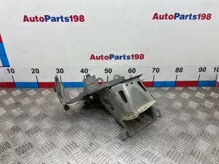 60630SWAA00ZZ Крепление аккумулятора Honda CR-V 3 Арт 2-866713, вид 1