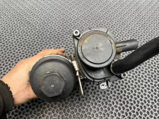 30677920 Кронштейн масляного фильтра Volvo XC90 1 restailing 2.4л Арт 2-875872, вид 3