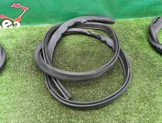 A1648890198 Уплотнители капота Mercedes ML W164 Арт 2-876624, вид 4