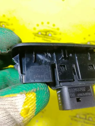 Кнопка стеклоподъемника Ford EcoSport 2000г. 1514529BA - Фото 5