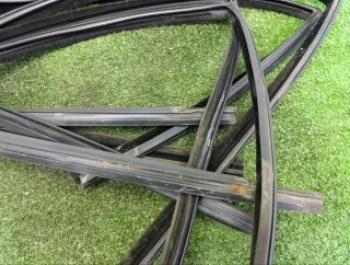 A2037250125 Уплотнитель Mercedes C W203 Арт 2-891281, вид 2