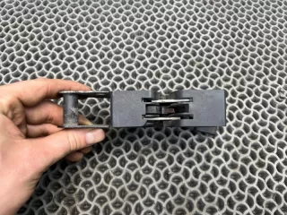 95551150901 Замок капота Porsche Cayenne 955 Арт 2-898709, вид 3