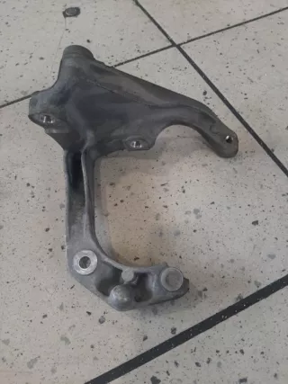 06M260885M Кронштейн компрессора кондиционера Audi A4 B9 Арт 2-899778, вид 2