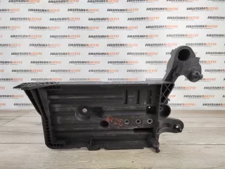 5Q0915331J Площадка аккумулятора Skoda Octavia A7 Арт 2-924170
