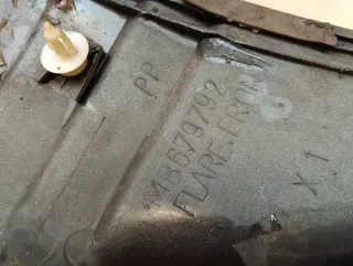 MB679792 Накладка переднего крыла Mitsubishi Pajero 2 Арт 2-931296, вид 9