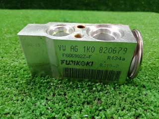 1K0820679 Датчик кондиционера Volkswagen Golf 5 Арт 2-936161, вид 1
