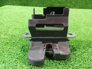 1K6827505C Замок багажника Volkswagen Golf 5 Арт 2-937082, вид 4