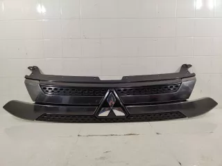 7450a967 Решетка радиатора Mitsubishi Outlander 3 restailing 2 Арт 2-945646, вид 1