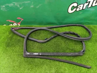 A2037300178 Уплотнитель Mercedes C W203 Арт 2-948093, вид 1