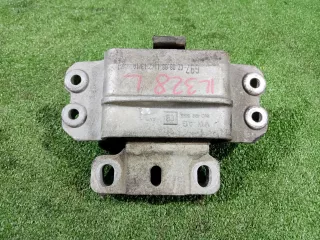 1K0199555CB Подушка крепления двигателя Volkswagen Golf 6 Арт 2-953388, вид 1