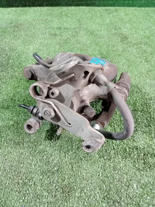 1K0615424M Суппорт тормозной Volkswagen Golf 5 Арт 2-957790, вид 3