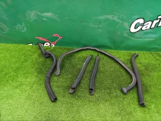 51718215915 Уплотнители капота BMW 3 E46 Арт 2-959227, вид 1