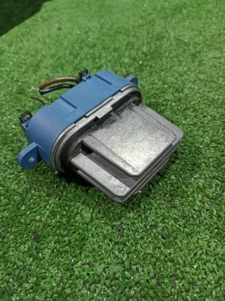95557234101 Реостат печки / резистор отопителя Porsche Cayenne 959 Арт 2-960507, вид 4