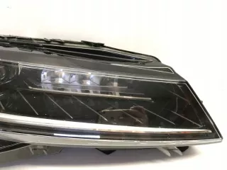 3V1941016D Фара правая Skoda Superb 3 Арт e12785430, вид 2