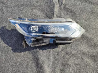 100-19011 Фара правая Nissan Qashqai 2 restailing Арт e12783739, вид 1
