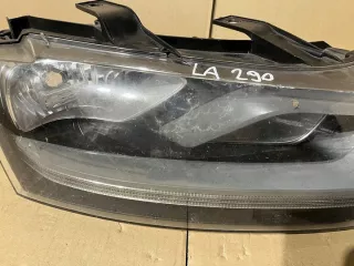 8U0941004M Фара правая Audi Q3 1 Арт e12780225, вид 4