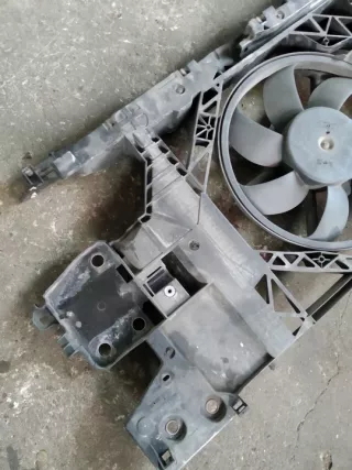 752100004R 1,5DCI Передняя панель крепления облицовки (телевизор) Renault Megane 3 Арт e12778024, вид 7
